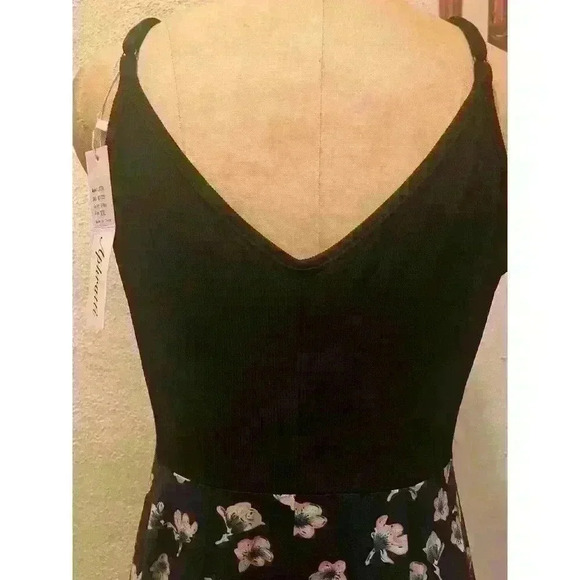 Aphratti V-Neck Spaghetti Strap Wrap Dress Floral NWT Size XXL - Picture 8 of 12